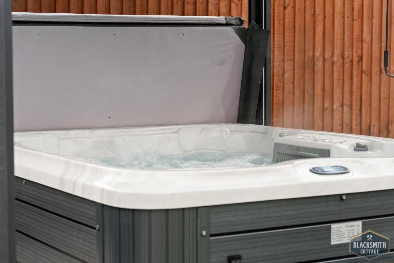 6Br Luxury Cottage, Hot Tubs, Hoar Cross, Staffordshire Newborough  Exterior photo
